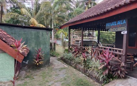 C Point Krui Bed & Breakfast ภายนอก รูปภาพ
